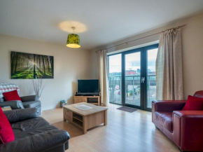 Pass the Keys Lovely 2 BR Apt in Perfect Location w Balcony